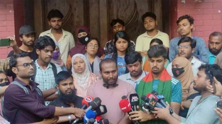 বরিশালে সংস্কার আন্দোলন চালিয়ে যাওয়ার ঘোষণা শিক্ষার্থীদের